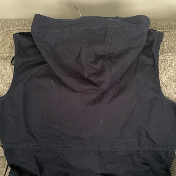 2X Zenana Outfitters navy blue sleeveless zippered vest - Picture 5 of 5